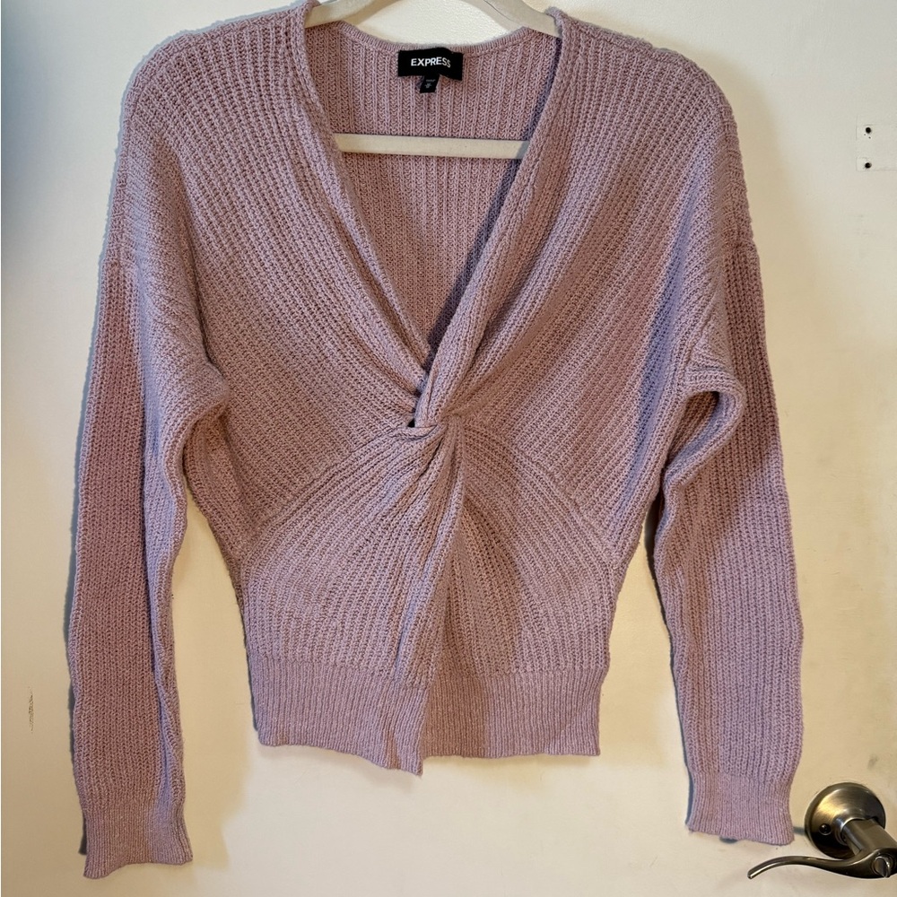 Express Women's Lavender V-Neck Sweater - Size M